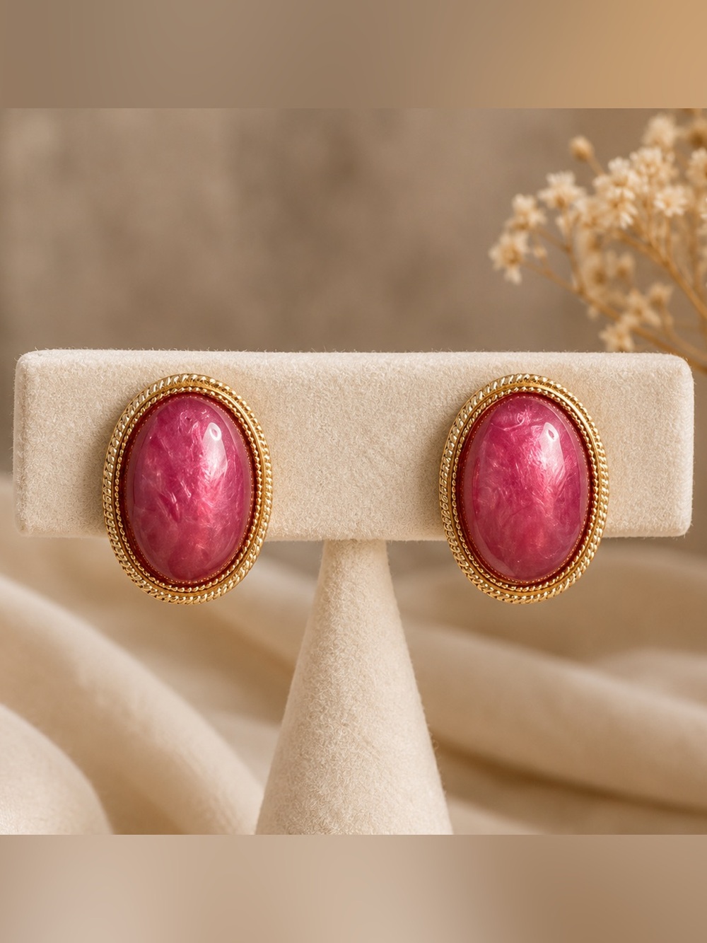 Elegant Gold and Pink Oval Earrings